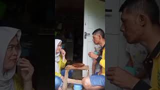 Download lagu salah ambil #fypviral #funykomedi mp3 Download lagu salah ambil #fypviral #funykomedi mp3