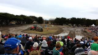 preview picture of video '2013 Dalyston 4x4 mud racing #1'