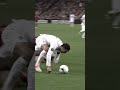 Cristiano Ronaldo nutmegs Sergio Ramos 🔥