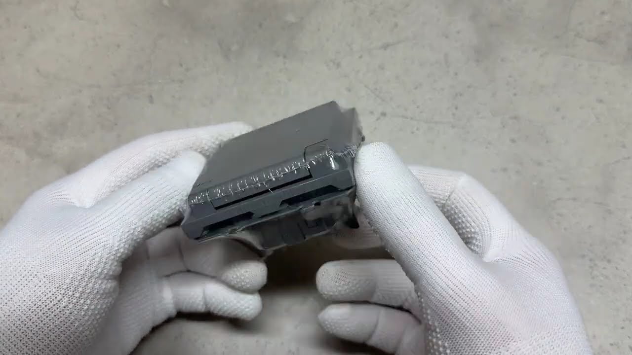 Розетка із заземленням, кришкою та шторками, механізм сірий 16А Soft ER131-G ARDERO (без рамки) 80770