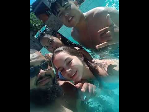 Funny Underwater Video Recorded by Doogee S60