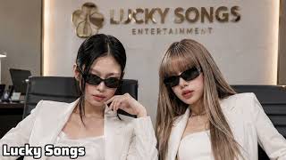 Download lagu Lisa ft Jennie  -  Runway Royalty (ft Lucky Songs) mp3