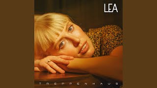 Kadr z teledysku Treppenhaus tekst piosenki LEA