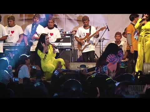 2RACUN - KONCO MESRA 'LIVE PERFORM' #TCLSENSATION