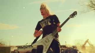 Black Stone Cherry - White Trash Millionaire [OFFICIAL VIDEO]