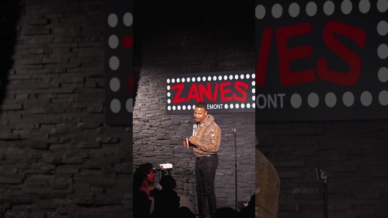 I obviously have something against Turtlenecks 😭😭😭😭😭😭 #comedy #standup #crowdwork