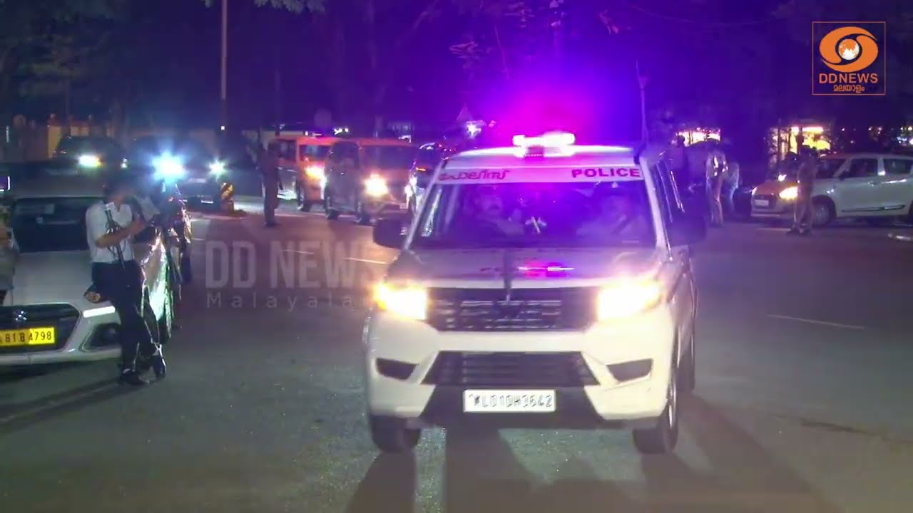 നിയുക്ത മുഖ്യമന്ത്രി വി.ഡി സതീശൻ ലോക് ഭവനിലെത്തി ഗവ?