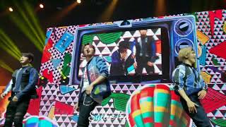 FANCAM - Roller Coaster - Monsta X in Chicago 2018 (Front row)