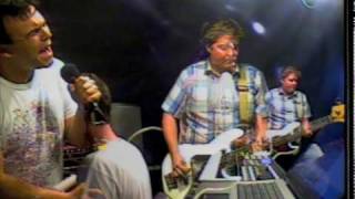 Music video thumbnail preview for future islands - little dreamer by Future Islands
