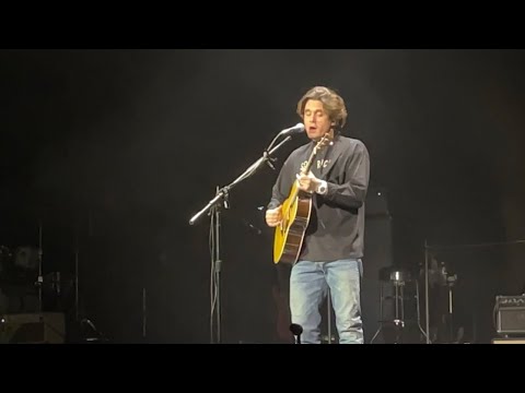 John Mayer performs “Assassin” Live + Acoustic for first time (Pittsburgh)