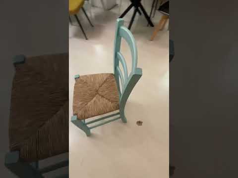 Sedia Venezia colore celeste con seduta in paglia