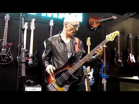 Yes Miscellany: 1/25/13 - Tony Levin demonstrates his funk fingers at NAMM