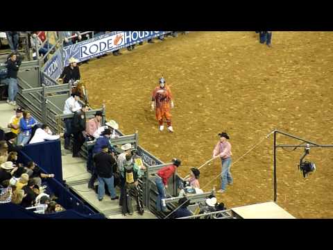 Cody Buller bucked off @ Houston Rodeo