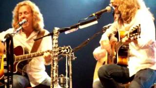Download lagu SHAW-BLADES -- I STUMBLE IN - LIVE IN NASHVILLE!! mp3