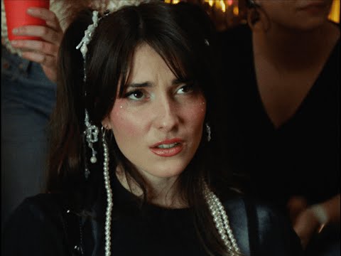 Maïcee  - Twenty twenty (Official Video)