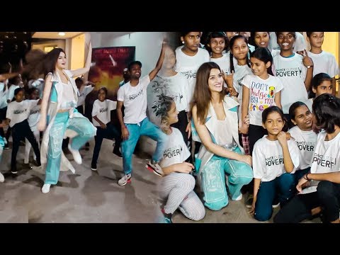 Kriti Sanon Live Performance On Mann Mein Shiva Song | Panipat Special Show | Bollywood Chronicle