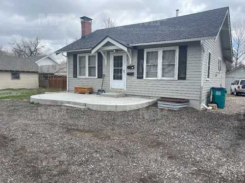 610 S. Loomis Avenue #B property video
