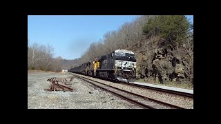 preview picture of video 'Norfolk Southern Unit Coal Train'