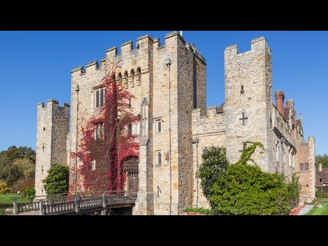 The Queen's Castle Ep 2:  Ceremonies Take Place Annually, Following A Wide Variety Of The Key Staff