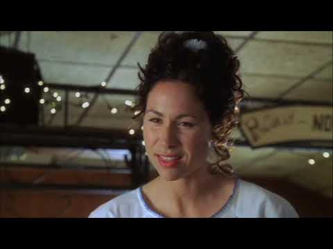 Return to Me (2000) official trailer still of Minnie Driver and David Duchovny in Chicago night glow