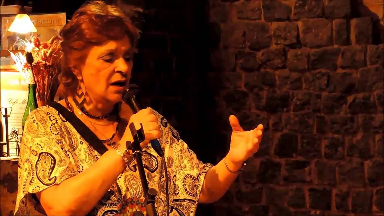 nora "vuelvo al sur" y "tu palida voz"