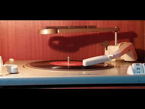 Şark Bülbülü Diyarbakırlı Celal Güzelses - Vallahi O Yardır Orjinal 45'lik Plak Kaydı