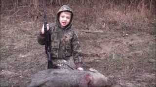 preview picture of video 'Aidens first hog'