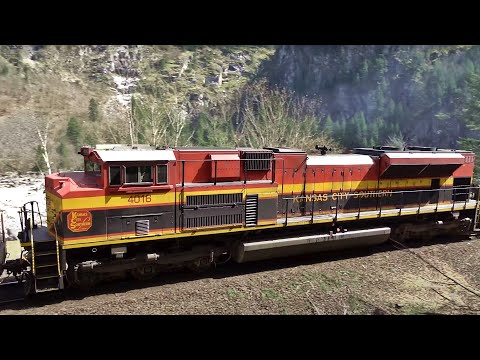 KCS SD70ACe 4016 helps power Canadian Pacific intermodal Train in the Fraser Canyon, BC