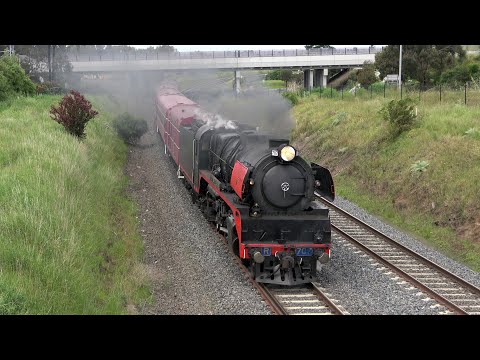 A DAY TRACKSIDE Trains around Melbourne - Passenger, Freight, Infrastructure, Grain