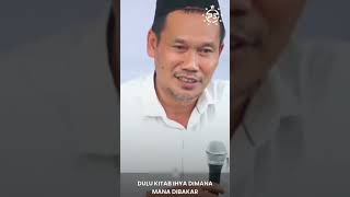 Download lagu Barokahnya Kitab Ihya' Dibakar dan Banyak Yang Hasud Kepada Imam Ghozali Gus baha' #gusbaha mp3