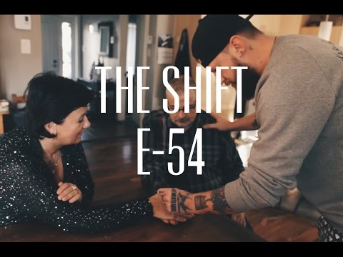 THE SHIFT 054 - ANNIVERSARY WALTZ // SANS MINDS WALLET + GIVEAWAY!