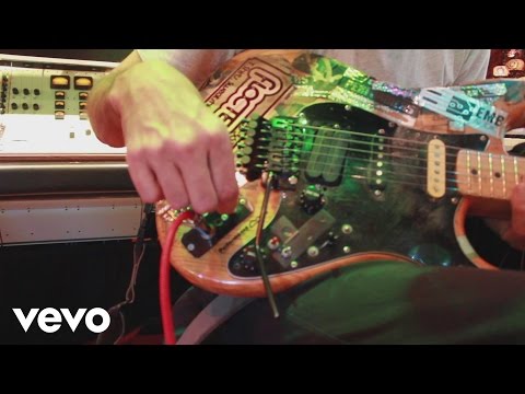 Steve Vai - A Peek into Modern Primitive