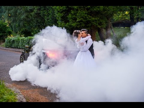 BMW M5 Wedding Burn Out
