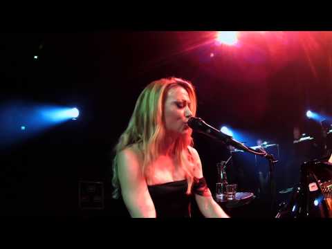 ANNA ERIKSSON MANA LIVE 29.4.2012