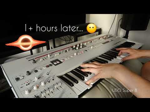 UDO Super 8 - Noob Playing with an expensive Synth.