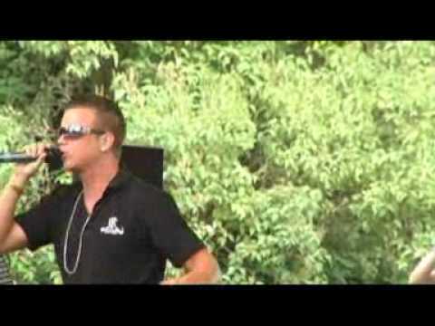 Selfmade Records One Festival Mittelfinger Hoch Kollegah Casper Favorite