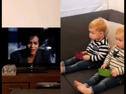Wait for twins reaction #hilarious #whitneyhouston