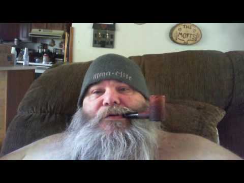 Briar Blade Smokeing a Brandon Brooks pipe of the year 2016