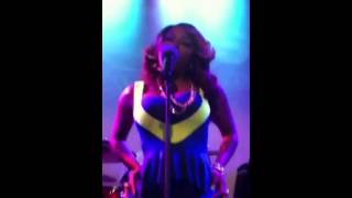 Lil Mo Performs &#39;First Time&#39; at SOBS