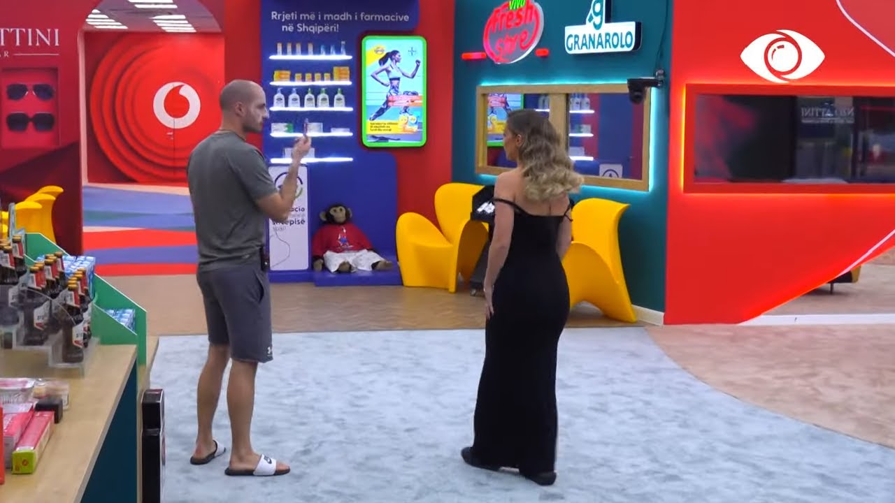 “E di kë do nominosh sot?”, Olta dhe Kristi bisedojnë përpara spektaklit