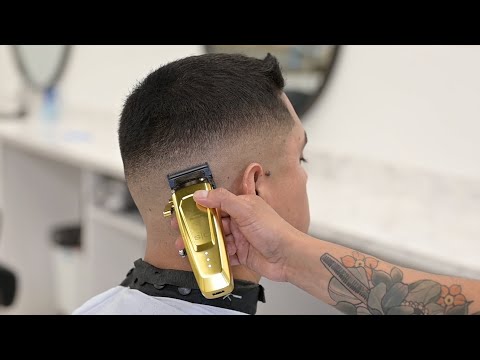 WELL POLISHED FADE USING THE BEST MACHINE OF THE YEAR 😱 STYLECRAFT SABER II #barber #fade