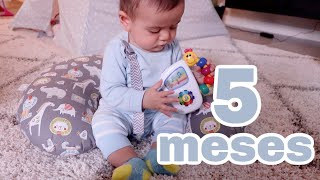 QUE HACE MI BEBÉ DE 5 MESES/ COMO DUERME AUN CÓLICOS