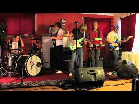 (Road.Side.Video.Presents) Moving Parts- Share the Blame