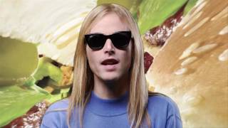 Go Back To The Zoo // Milkshake