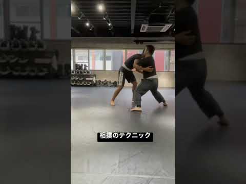 相撲のテクニック(脇差しフェイント)