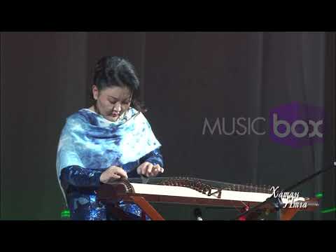 Munkh-Erdene Chuluunbat plays the Flight of the Bumble-Bee from Rimsky-Korsakov