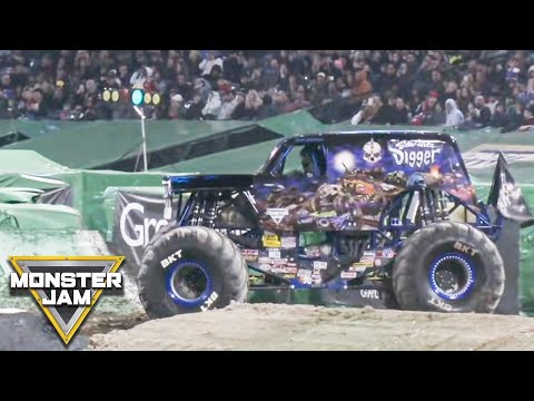 Drivers VS. Toys: Ryan Anderson | Son-uva Digger | Monster Jam