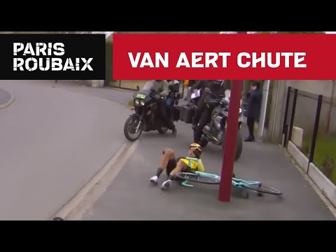 Van Aert chute - Paris-Roubaix 2019