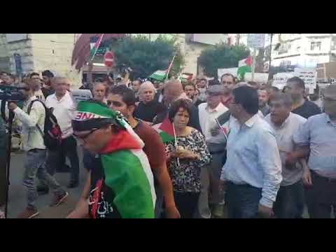 شاهد فيديو..تظاهرة حاشدة وسط رام الله للمطالبة برفع العقوبات عن غزة!!