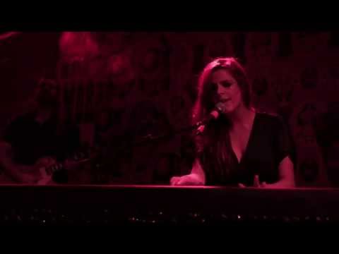 Feeling Good - Mariana Volker (ao vivo no Studio RJ - 5/7/2013)